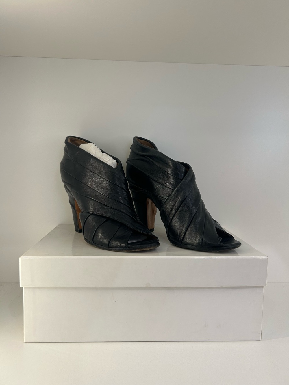 Maison Martin Margela Criss Cross Bootie Leather Peep Toe Designer Shoes Sz 35.5